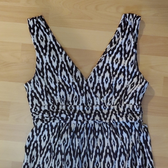 Ann Taylor Maxi dress - Picture 3 of 7